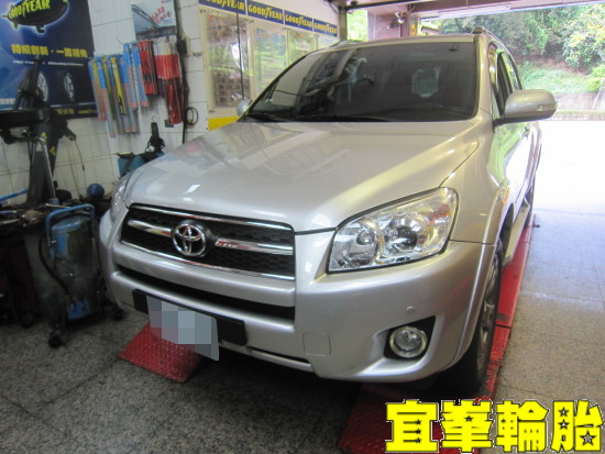 TOYOTA RAV4 SELENIA 5W40