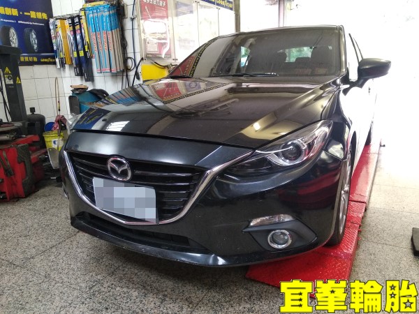 Mazda All-new Mazda3 底盤異音 平衡桿橡皮 李仔串更換 KYB New SR 藍筒避震器安裝 3D四輪定位