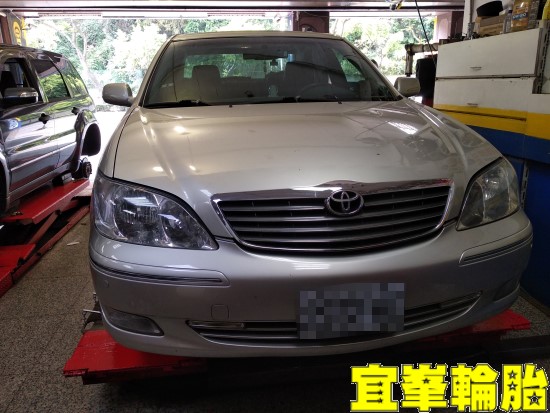 TOYOTA CAMRY SELENIA 5W50 輪胎對調 BOHENG陶瓷競技前來令極致安裝  BOHENG前劃線碟盤跟換