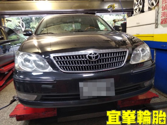 TOYOTA CAMRY SELENIA 5W40  輪胎對調
