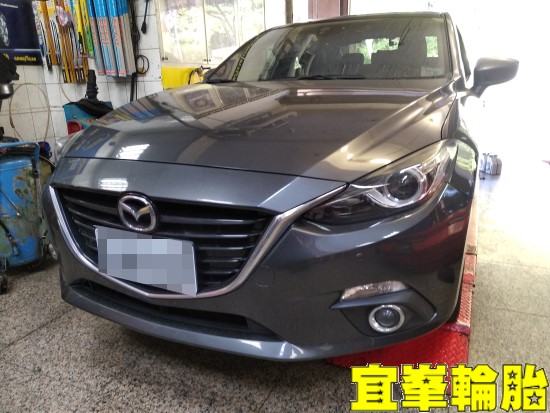 Mazda All-new Mazda3 自備機油保養 RAVENOL ATF FZ  KYB 黑桶避震器更換 3D四輪定位