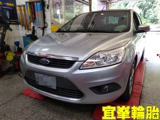 FORD FOCUS SELENIA 5W30 輪胎對調