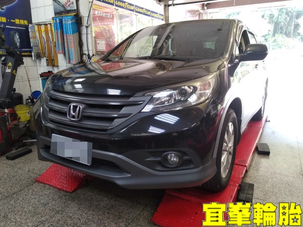 HONDA CR-V SELENIA 5W40 輪胎對調