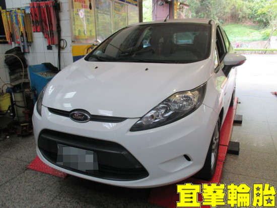 FORD FIESTA Assurance TripleMax 195/50/15 3D四輪定位