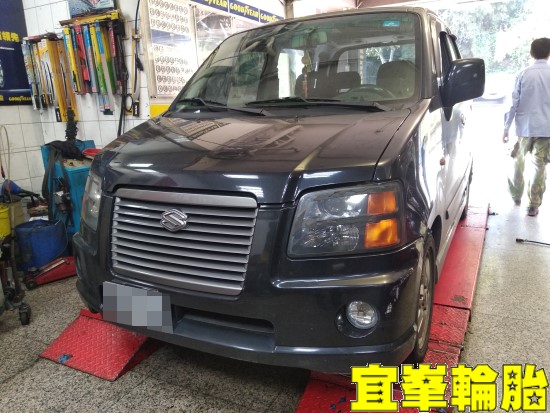 Suzuki SOLIO SELENIA 10W40 Goodyear NCT-5 175/50/15 3D四輪定位