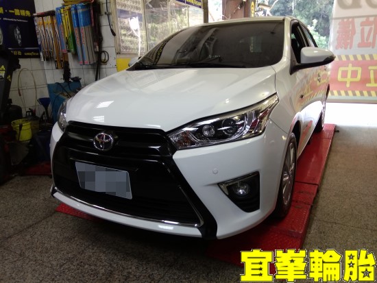 TOYOTA YARIS SELENIA 10W40 輪胎對調