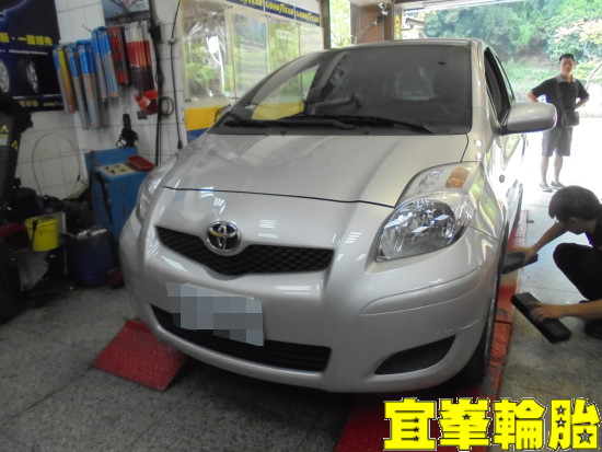 TOYOTA YARIS Goodyear Assurance TripleMax 185/60/15 ORO W410-A TPMS 極致安裝 3D四輪定位