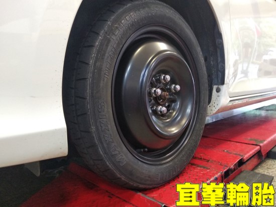 TOYOTA CAMRY Hybrid Goodyear AssuranceTripleMax2 215/55/17 胎圈最佳化平衡 四輪定位