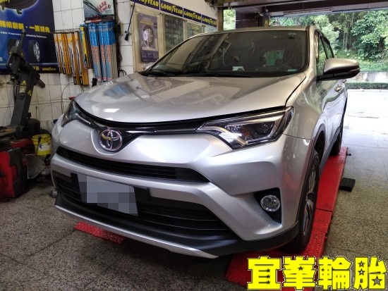 TOYOTA RAV4 SELENIA 5W40  輪胎對調