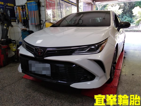 Toyota Corolla Altis GR SPORT Ravenol VSE 0W20 輪胎對調