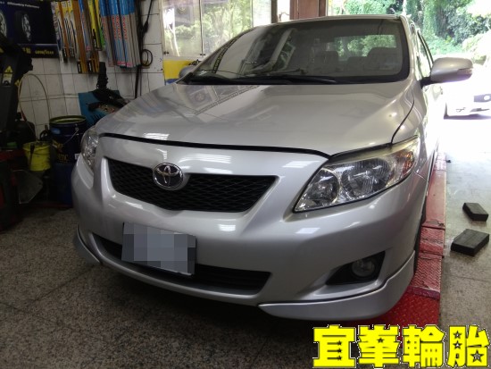 TOYOTA ALTIS 輪胎對調 TUTELA TOP 4/S 煞車油脈衝式更換