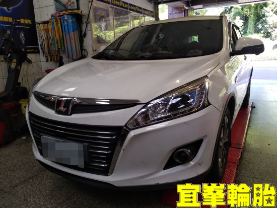 LUXGEN U6 TURBO Yokohama BluEarth-ES ES32 215/55/17  四輪定位