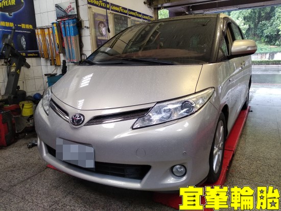 TOYOTA PREVIA 自備機油 Yokohama Advan dB V552 215/55/17 胎圈最佳化平衡 3D四輪定位