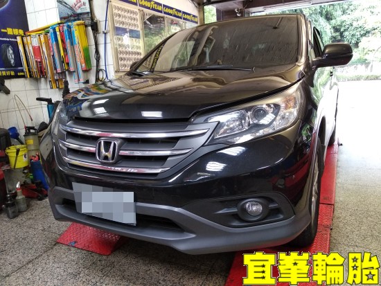 HONDA CR-V SELENIA 5W30 輪胎對調
