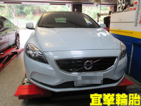 VOLVO V40 悲劇的CSC5 225/45/17