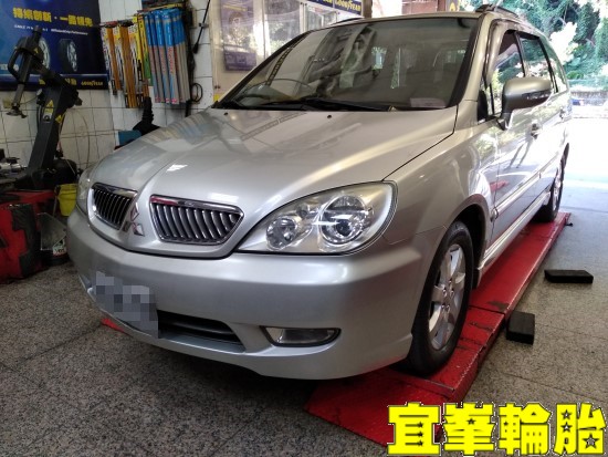 Mitsubishi Savrin SELENIA 5W50  輪胎對調