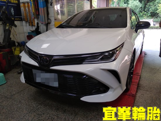 Toyota Corolla Altis GR SPORT Ravenol EFS 0W20 輪胎對調