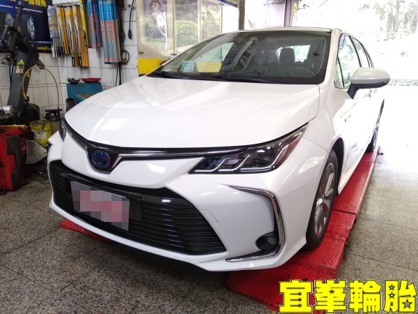 Toyota Corolla Altis hybrid Ravenol VSE 0W20 輪胎對調