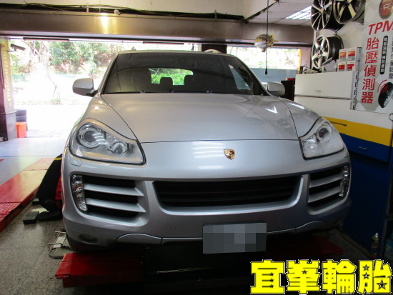 Porsche Cayenne 輪胎對調 3D四輪定位