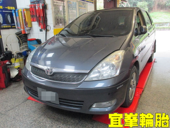 TOYOTA WISH SELENIA 5W40 Assurance TripleMax 195/65/15 3D四輪定位