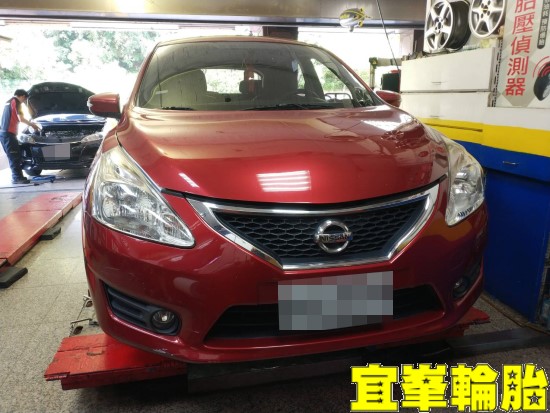 NISSAN TIIDA SELENIA 5W40 Goodyear AssuranceTripleMax2 205/55/16 3D四輪定位