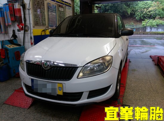 SKODA  Fabia 高速煞車抖動 碟盤車銷研磨