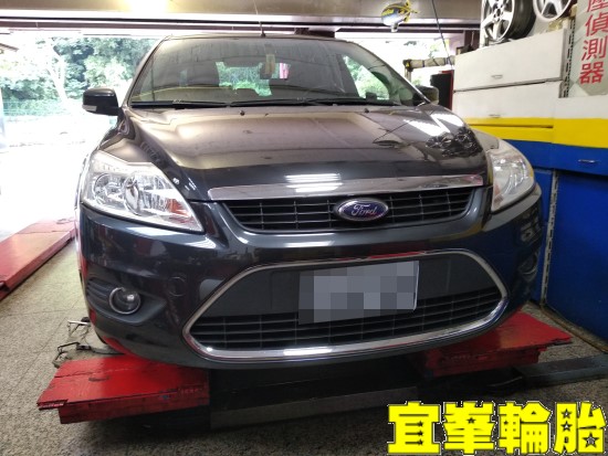 Ford Focus Goodyear AssuranceTripleMax2 205/55/16 3D四輪定位