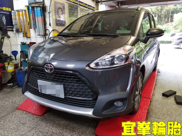 TOYOTA SIENTA Ravenol VSE 0W20 輪胎對調 南港 NS-25 195/50/16