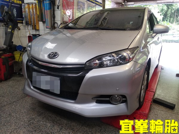 TOYOTA WISH SELENIA 5W40 Yokohama AE01F 195/65/15 胎圈最佳化平衡 3D四輪定位