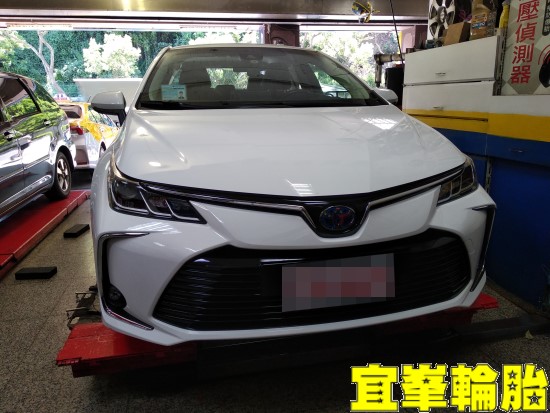Toyota Corolla Altis hybrid 美國固鉑Cooper tires Evolution C5 205/55/16 3D四輪定位