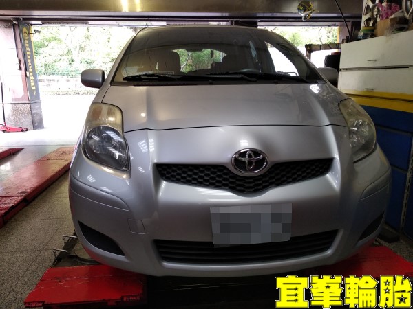 TOYOTA YARIS SELENIA 5W40