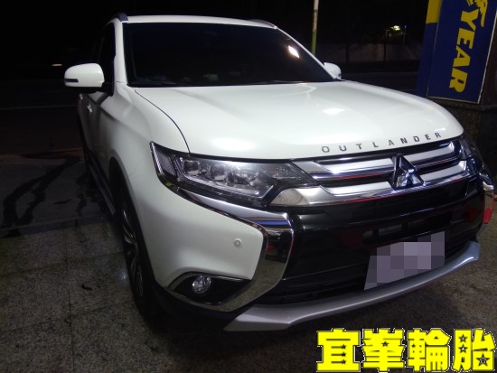 Mitsubishi New outlander ORO W417 螢幕安裝