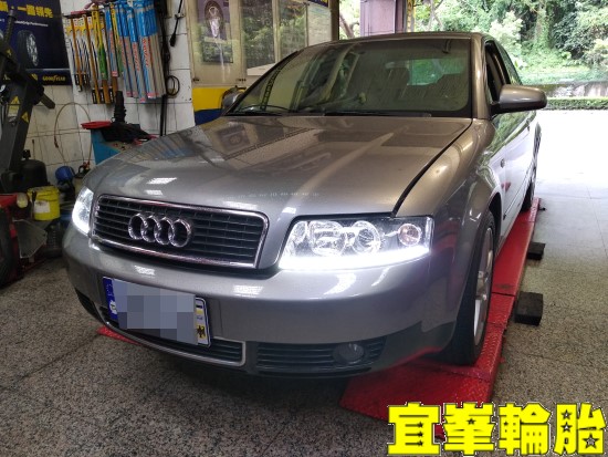 AUDI A4 車輛抖動 火星塞檢查 碟盤車銷研磨