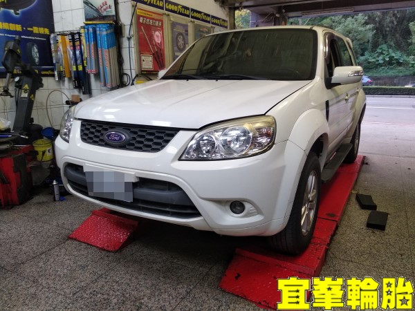 FORD ESCAPE SELENIA 5W40 輪胎對調