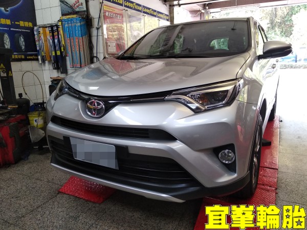 TOYOTA RAV4 SELENIA 5W40 輪胎對調 BOHENG陶瓷競技前來令極致安裝 福士車室活性碳空氣濾網