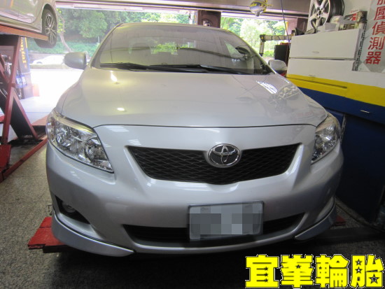 TOYOTA ALTIS  Goodyear ASYM-3 F1 Asymmetric-3 215/45/17 胎圈最佳化平衡 3D四輪定位