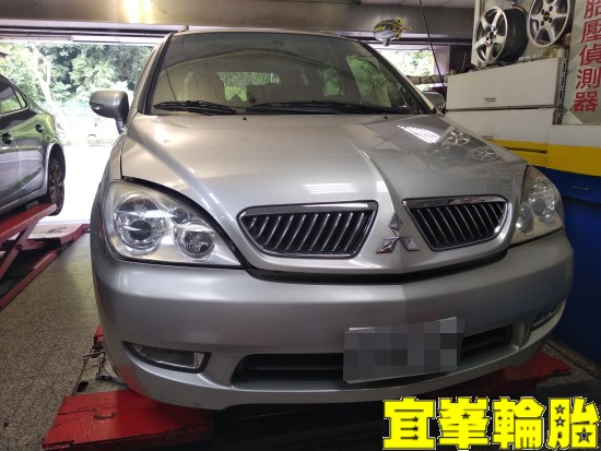 Mitsubishi Savrin BOHENG陶瓷競技前後來令極致安裝 BOHENG前後劃線碟盤跟換 SELENIA 5W50 輪胎對調