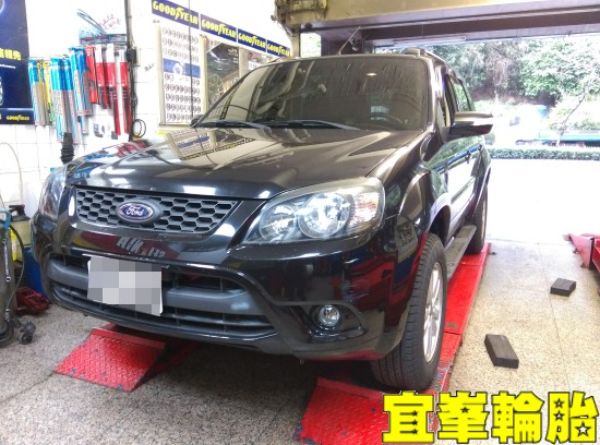 FORD ESCAPE 自備機油保養 TPMS橡膠墊圈更換 輪胎對調