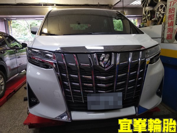Toyota Alphard  Primacy 4 235/50/18 3D四輪定位