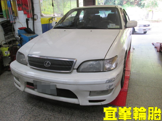 TOYOTA PREMIO 自備三角架 和尚頭更換 ssurance TripleMax 195/50/16 3D四輪定位