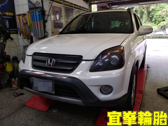 HONDA CR-V Goodyear EfficientGrip Performance SUV 225/65/17 3D四輪定位