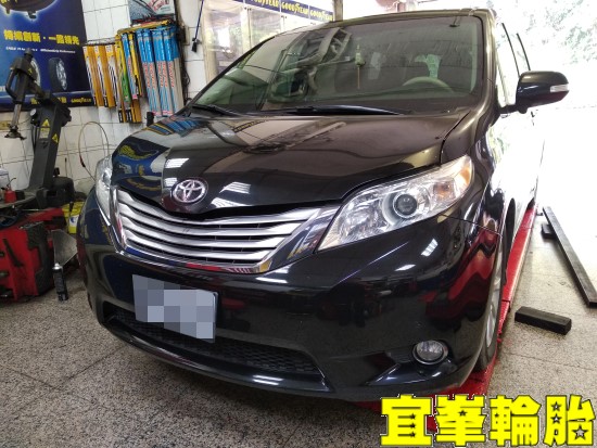 TOYOTA SIENNA SELENIA 5W30  輪胎對調 極致胎圈平衡 BOHENG陶瓷競技前來令極致安裝 碟盤車銷研磨