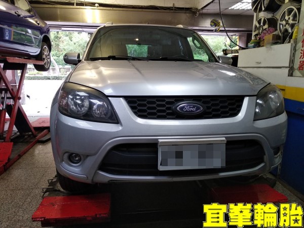 FORD ESCAPE Yokohama GEOLANDAR CV G058 215/70/16 3D四輪定位