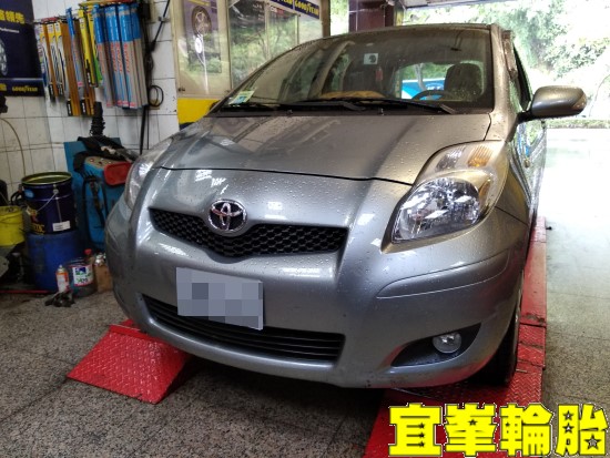 TOYOTA YARIS 自備機油保養