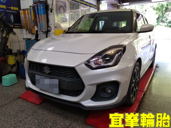 Suzuki Swift Sport SELENIA 5W30 Goodyear EfficientGrip Performance 2 205/50/17 胎圈最佳化平衡 3D四輪定位