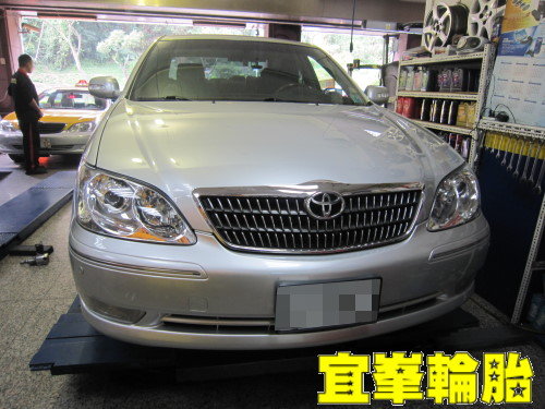 CAMRY 四輪定位!