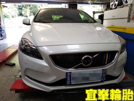 VOLVO V40 T5 Goodyear ASYM-3 F1 Asymmetric-3 225/40/18 3D四輪定位