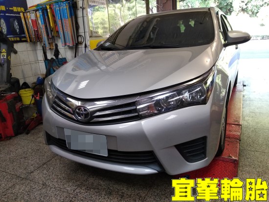 TOYOTA ALTIS SELENIA 5W30 輪胎對調 BR G12+ 100%水箱精 水管接頭