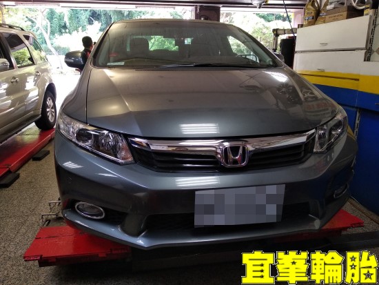 HONDA CIVIC 9代 Goodyear EfficientGrip Performance 205/55/16 胎圈最佳化平衡 四輪定位