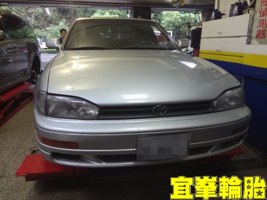 TOYOTA CAMRY 高速抖動 輪胎應力測量